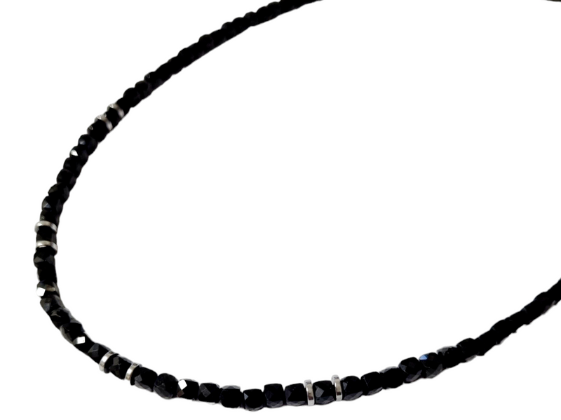 Collana spinello nero